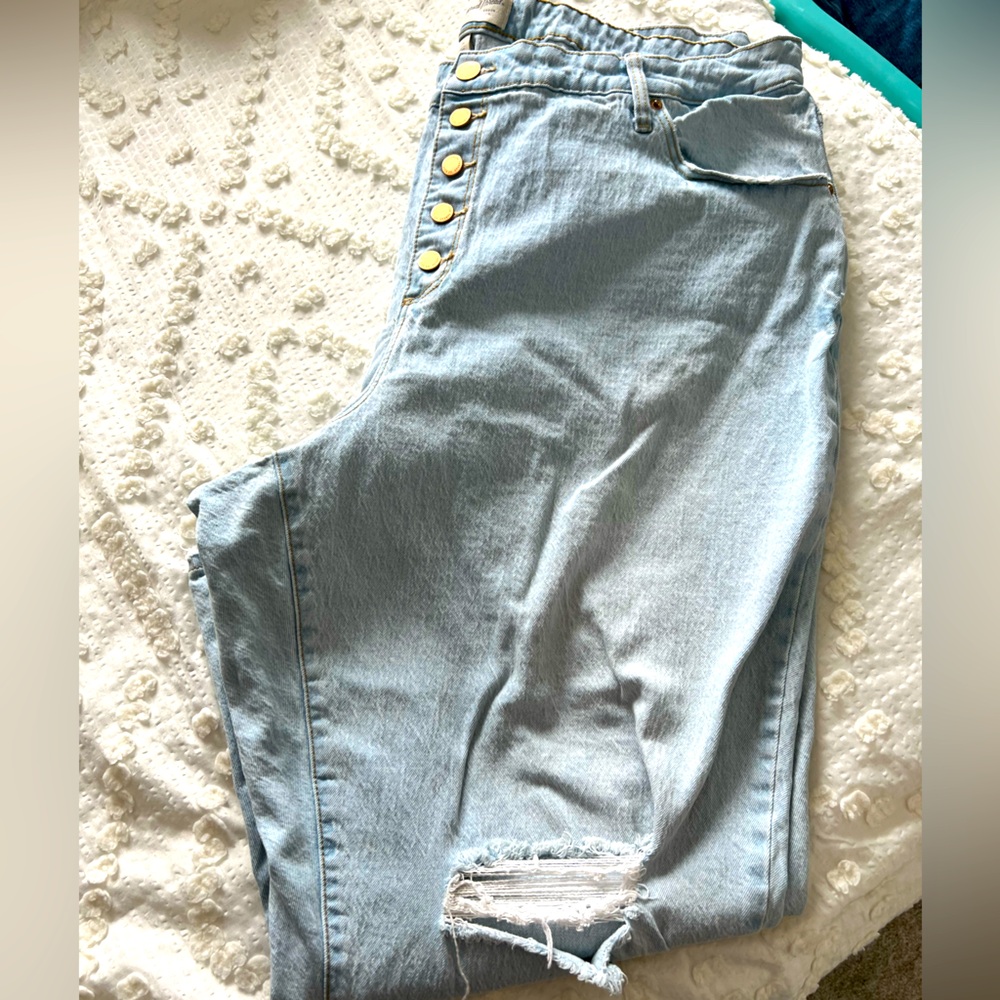 Universal Thread Curvy Vintage Straight Jeans